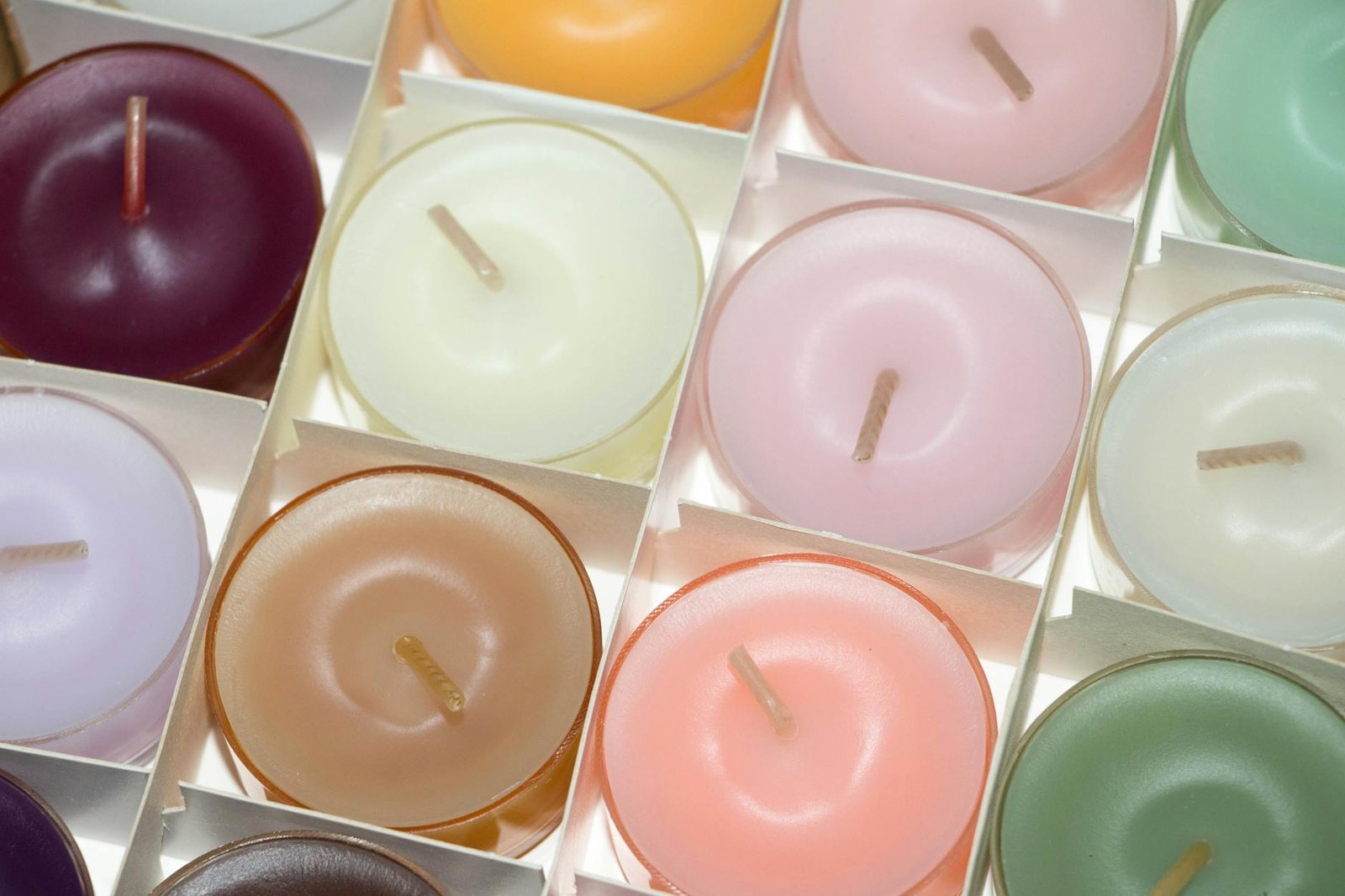 assorted color pillar candles