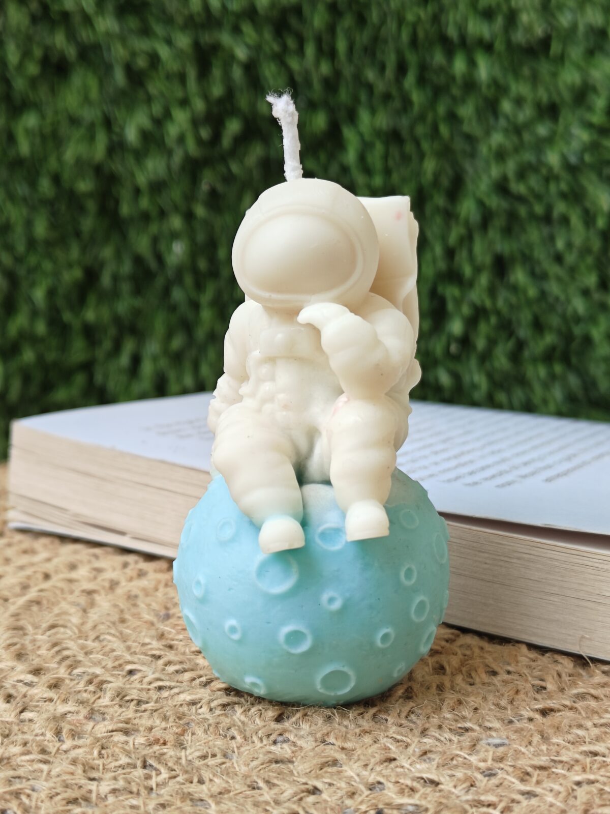 Cute Astronaut Candle - Image 3