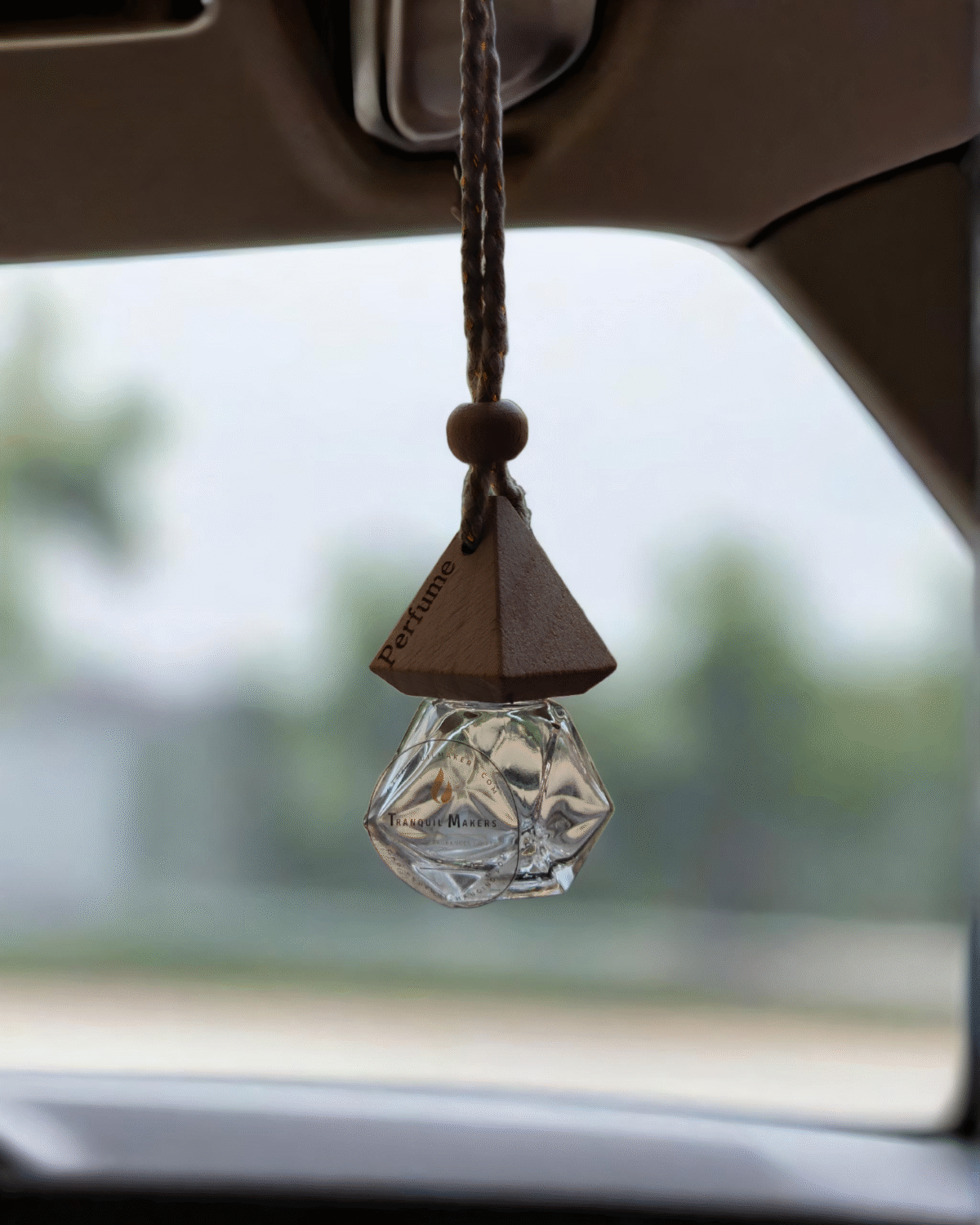 Diamond-Shaped Diffuser with Essential Oil - 10ml | Transparent Bottle