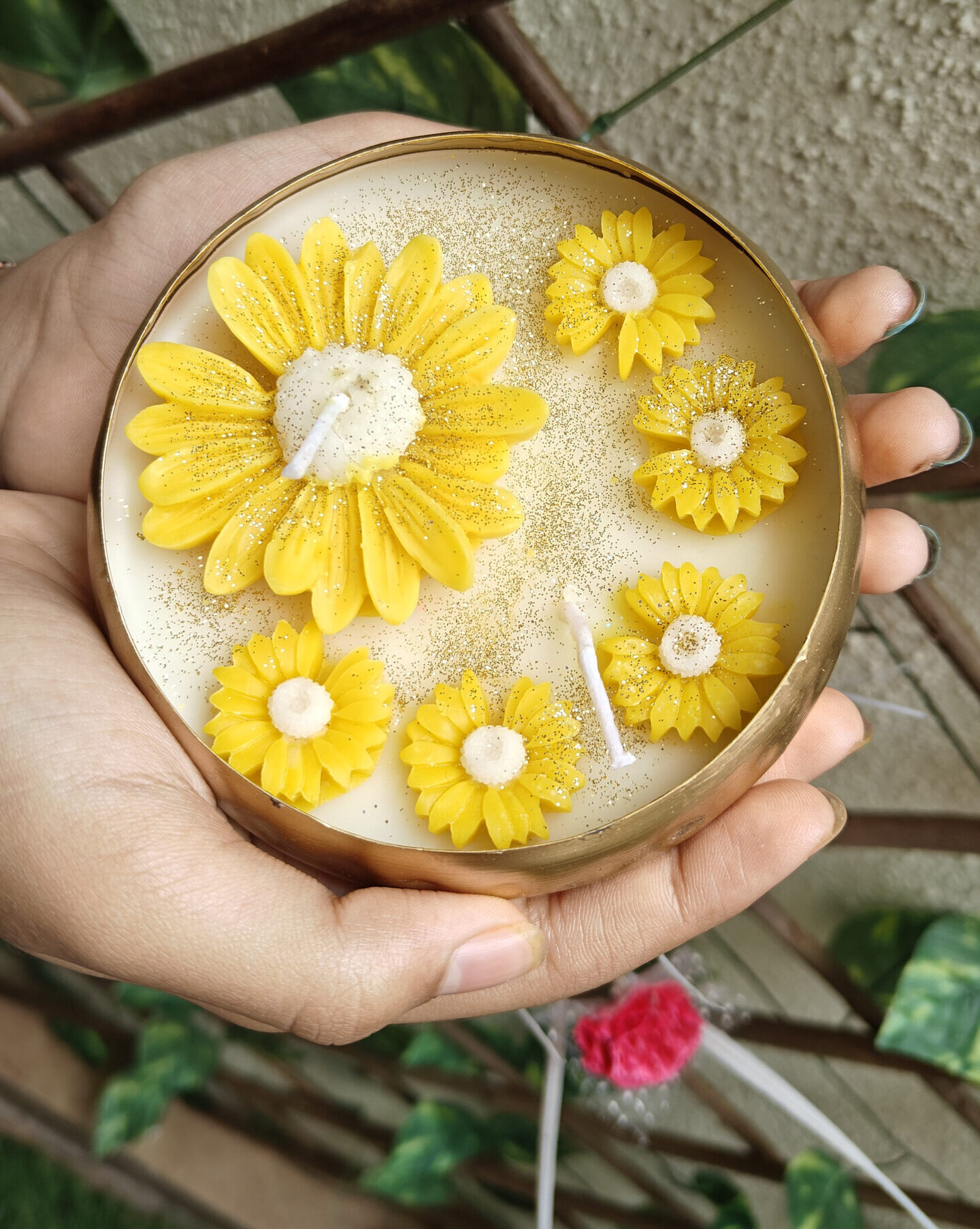 Bowl Urli - Daisy Theme - 4 Inch